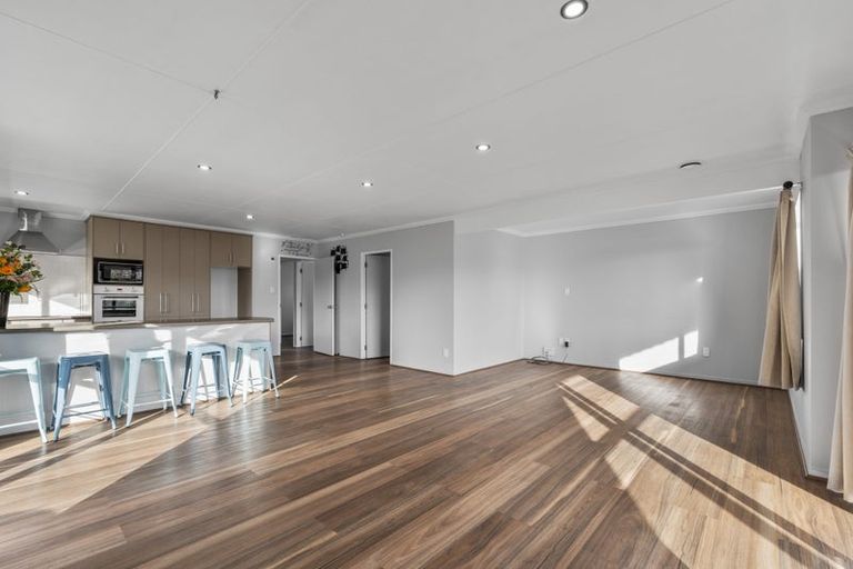 Photo of property in 27c Miro Street, Inglewood, 4330