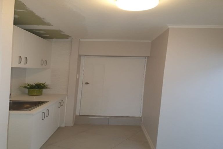 Photo of property in 38 Aurea Avenue, Pakuranga, Auckland, 2010