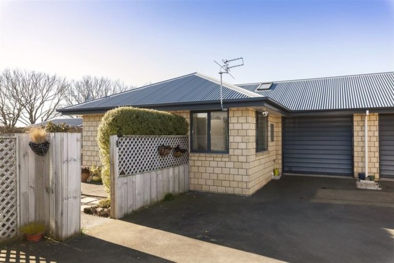 Photo of property in 2d Ferndown Lane, Bromley, Christchurch, 8062