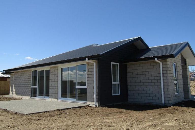 Photo of property in 35 Harakeke Drive, Wharewaka, Taupo, 3330