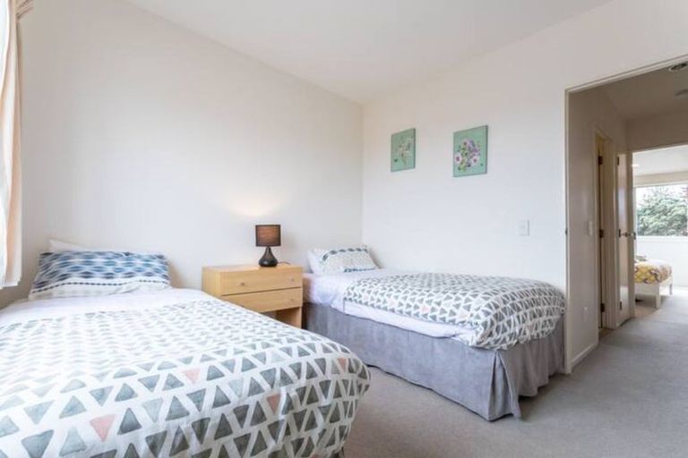 Photo of property in 5/3 Riverside Road, Orewa, 0931