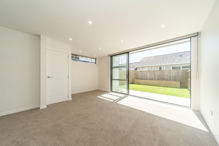 Photo of property in 21 Tireti Road, Titahi Bay, Porirua, 5022