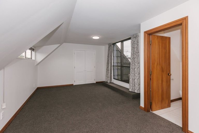 Photo of property in 417a Ruahine Street, Terrace End, Palmerston North, 4410