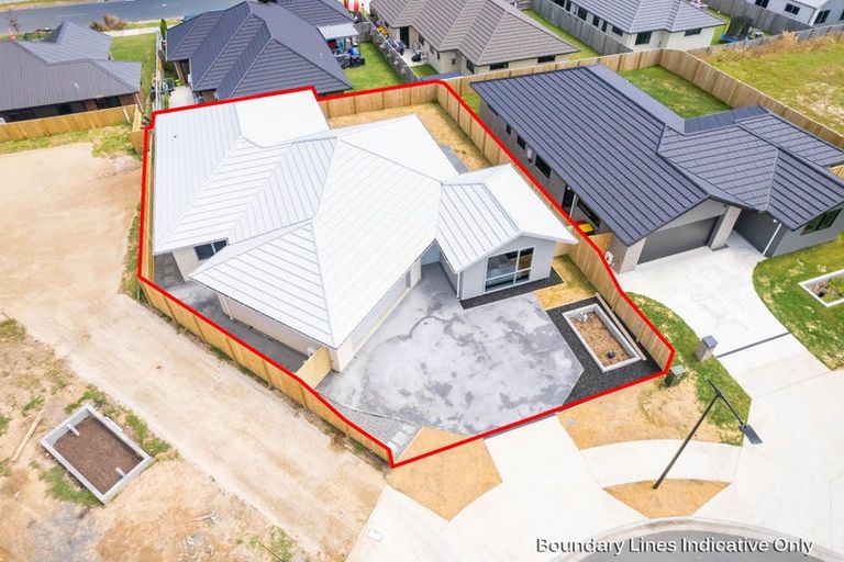 Photo of property in 13 Pukaki Place, Baverstock, 3200