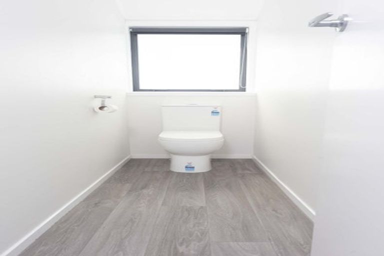 Photo of property in 26 Escort Grove, Awapuni, Palmerston North, 4412