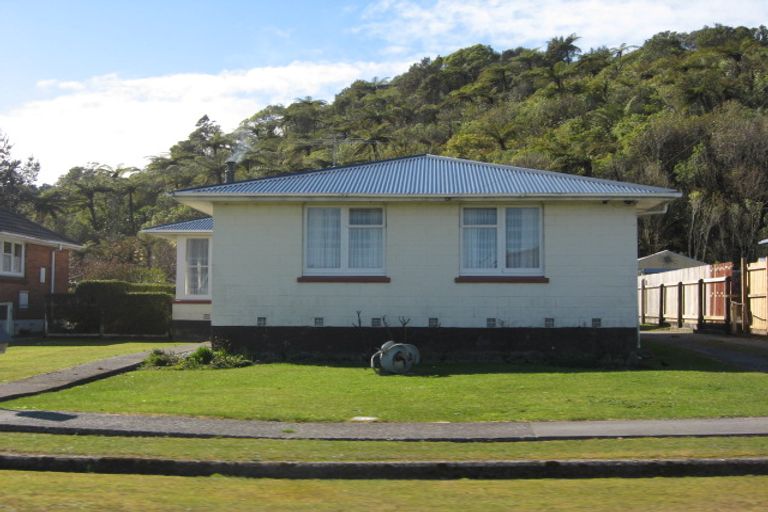 Photo of property in 31 Wickes Street, Cobden, Greymouth, 7802