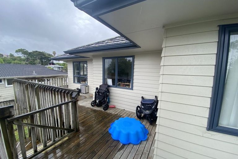 Photo of property in 9 Shale Avenue, Massey, Auckland, 0614