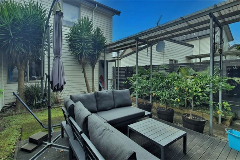 Photo of property in 63 Bruce Pulman Drive, Takanini, 2112