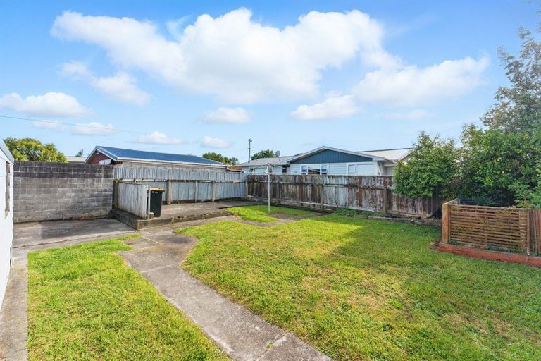 Photo of property in 25 Karamea Crescent, Kelvin Grove, Palmerston North, 4414