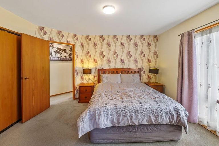 Photo of property in 2/113 Avonhead Road, Avonhead, Christchurch, 8042