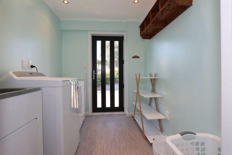 Photo of property in 25 Levin Street, Halcombe, Feilding, 4779