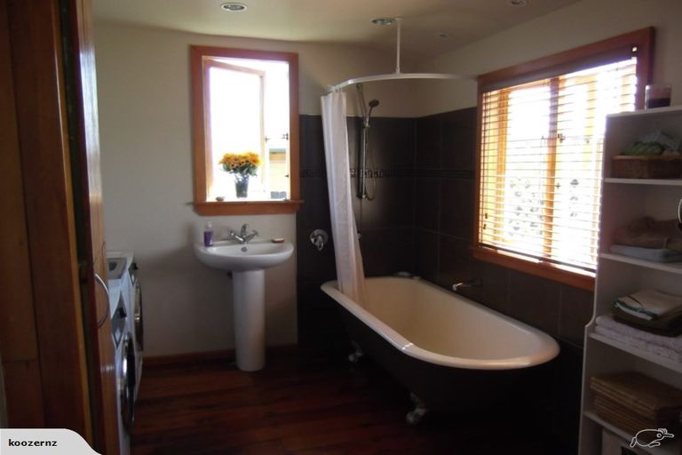 Photo of property in 8 Tawa Street, Tokomaru, Palmerston North, 4474