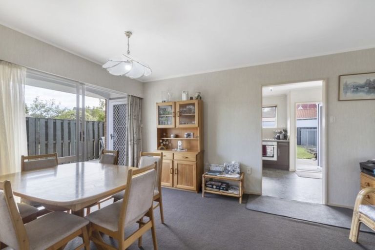 Photo of property in 18 Bernard Street, Chedworth, Hamilton, 3210