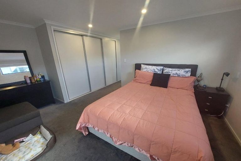 Photo of property in 22 Kauri Amber Road, Westgate, Auckland, 0614