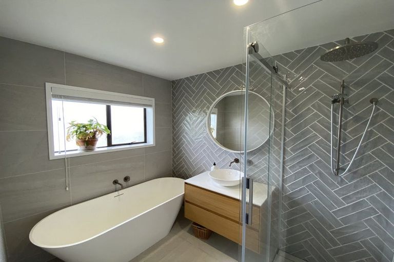 Photo of property in 2 Kenneth Hopper Place, Manly, Whangaparaoa, 0930