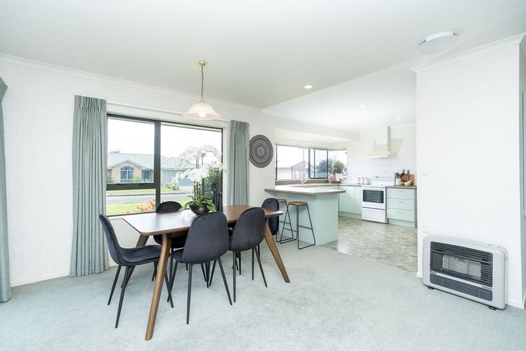 Photo of property in 4 Mews Place, Forest Lake, Hamilton, 3200