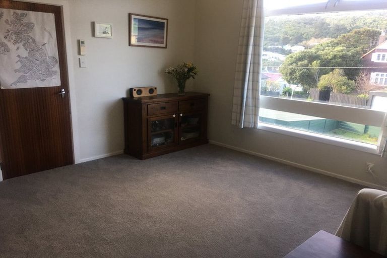 Photo of property in 62 Eden Street, Island Bay, Wellington, 6023