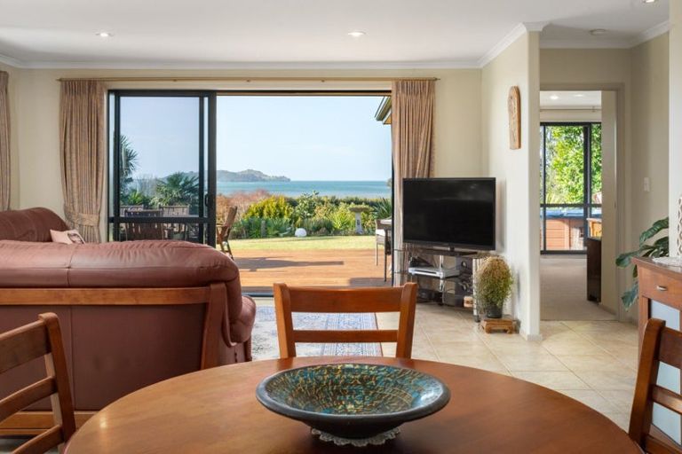 Photo of property in 910 State Highway 2, Tanners Point, Katikati, 3177