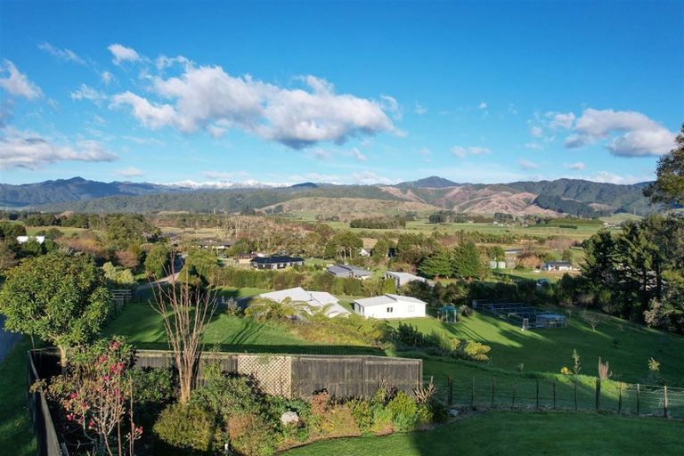 Photo of property in 6 Riveredge Terrace, Ohau, Levin, 5570