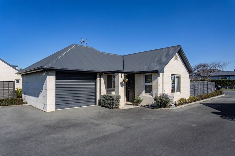 Photo of property in 1/34 Victoria Street, Rangiora, 7400