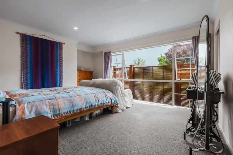 Photo of property in 1 Bramley Drive, Rototuna, Hamilton, 3210