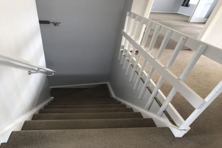 Photo of property in 30 Akaroa Drive, Maupuia, Wellington, 6022