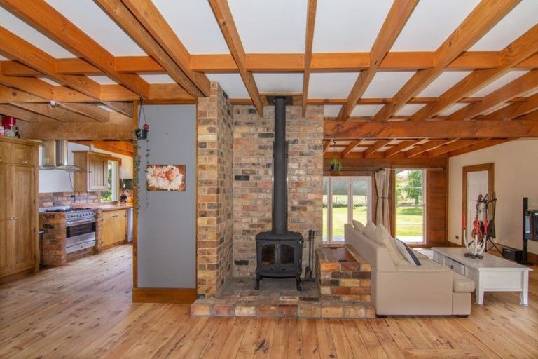 Photo of property in Burke Road, Makarau, Kaukapakapa, 0984