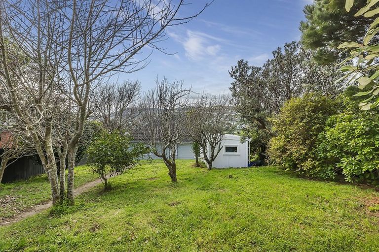 Photo of property in 9 The Drive, Tawa, Wellington, 5028