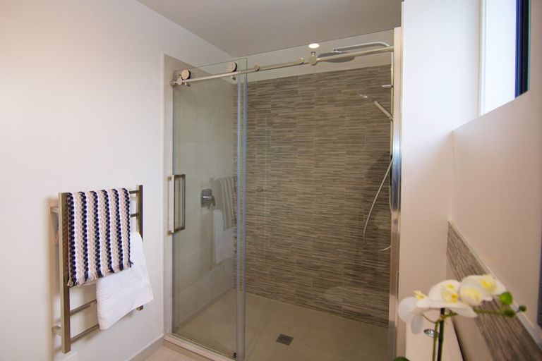 Photo of property in 5/1079 Kaipara Coast Highway, Kaukapakapa, 0873