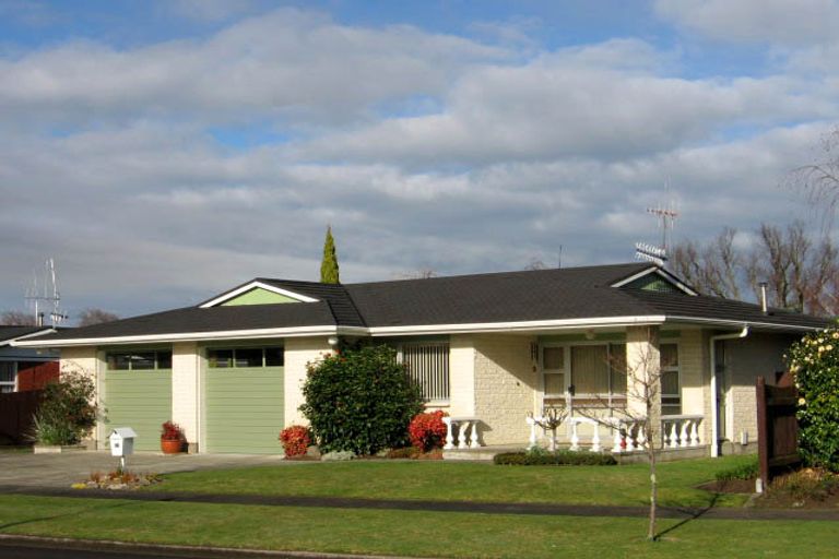 Photo of property in 19 Kentucky Way, Awapuni, Palmerston North, 4412