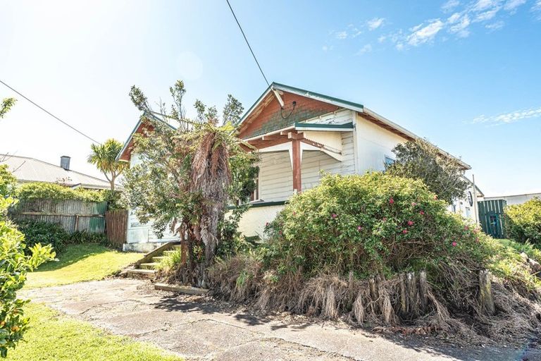 Photo of property in 10 Puriri Street, Gonville, Whanganui, 4501