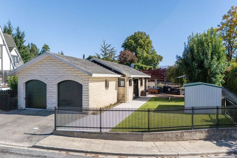 Photo of property in 8 Hart Place, Bridge Hill, Alexandra, 9320