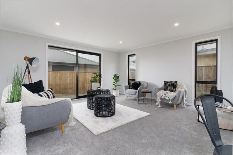 Photo of property in 6 Tarata Grove, Lansdowne, Masterton, 5810