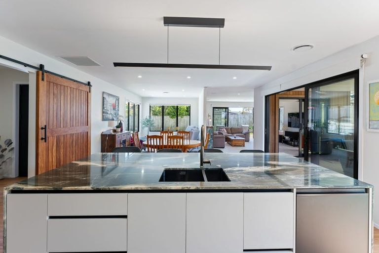 Photo of property in 5 Datum Way, Paraparaumu, 5032