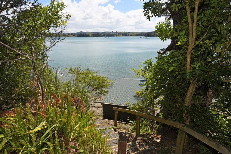 Photo of property in 79 Ridge Road, Howick, Auckland, 2014