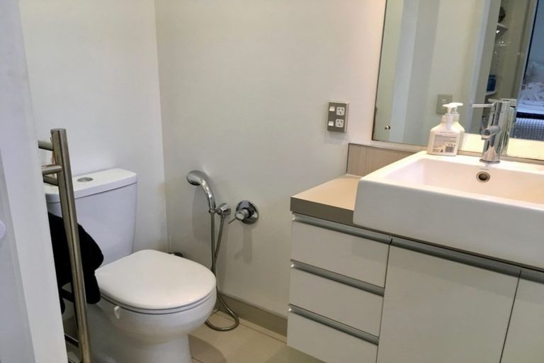 Photo of property in 2 Otonga Heights, Maungaraki, Lower Hutt, 5010