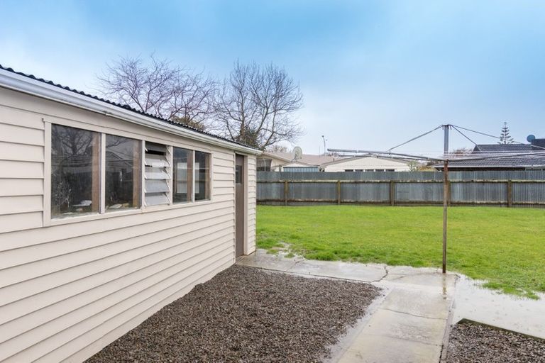 Photo of property in 10 Catlins Crescent, Milson, Palmerston North, 4414