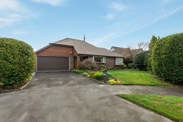 Photo of property in 10 Natalie Place, Harewood, Christchurch, 8051