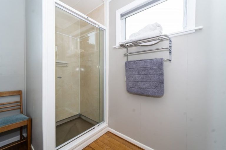 Photo of property in 46 Cologne Street, Martinborough, 5711