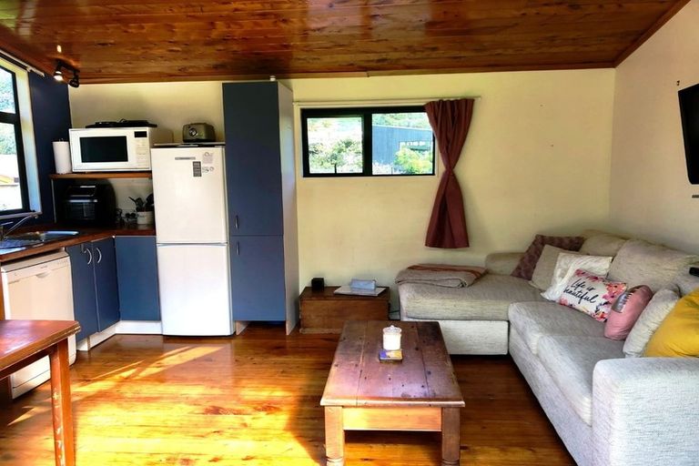 Photo of property in 54 Opahi Bay Road, Mahurangi West, Warkworth, 0983