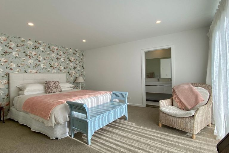 Photo of property in 50a Richmond Road, Brixton, New Plymouth, 4373