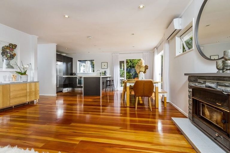 Photo of property in 20 Lynden Avenue, Hillcrest, Auckland, 0627