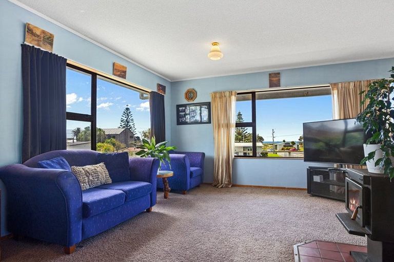 Photo of property in 13 Snell Crescent, Waihi Beach, 3611