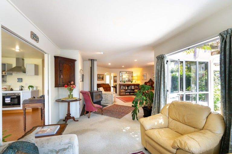 Photo of property in 32 Reeve Drive, Havelock North, 4130
