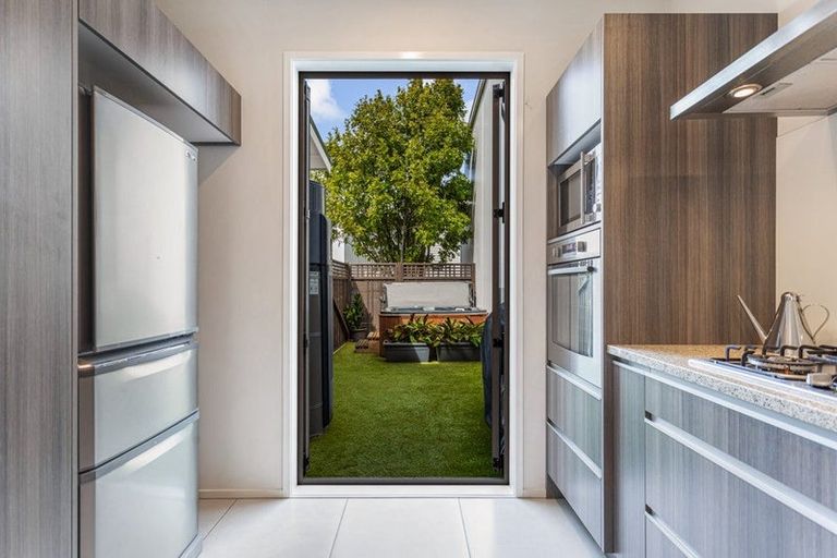 Photo of property in 47 Buckley Avenue, Hobsonville, Auckland, 0616