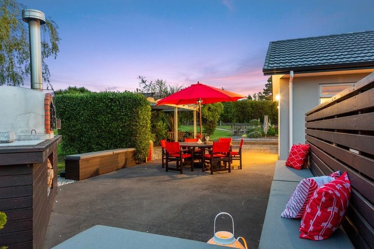 Photo of property in 139 Richmond Road, Brixton, New Plymouth, 4373