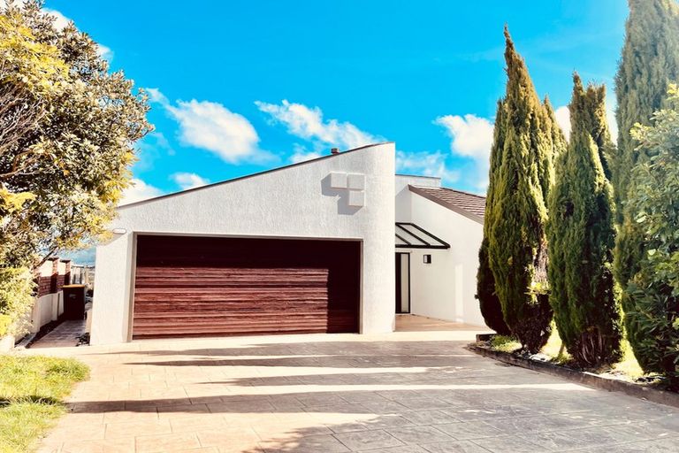 Photo of property in 8 Tombane Terrace, Papakowhai, Porirua, 5024