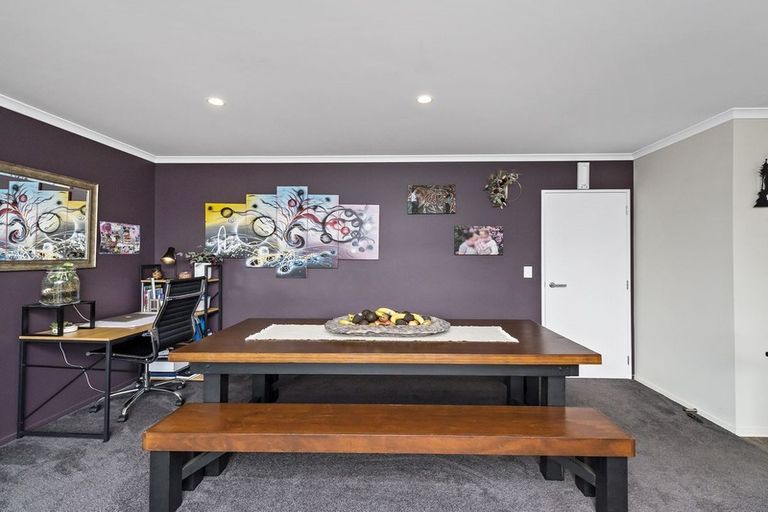 Photo of property in 74 Stationmasters Way, Prebbleton, 7604