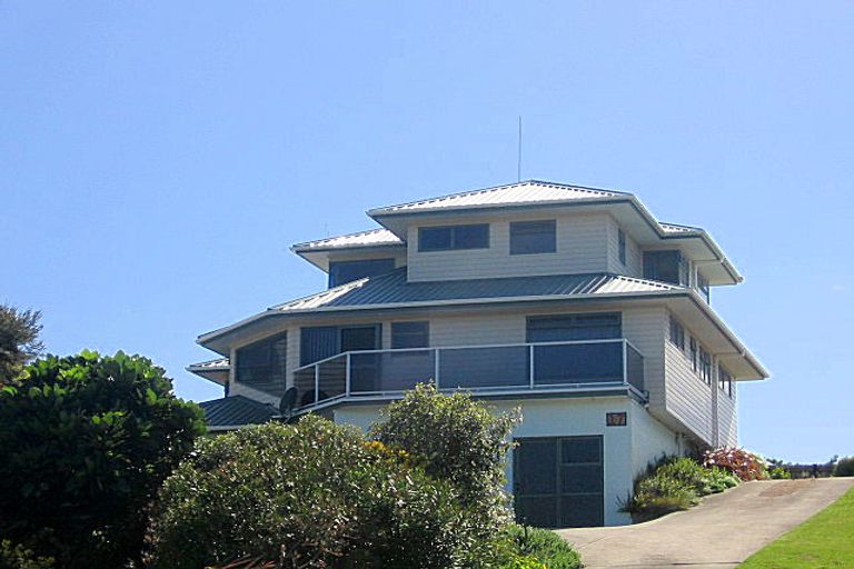 Photo of property in 17 Hanlen Avenue, Waihi Beach, 3611