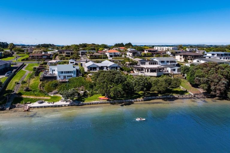 Photo of property in 43 Torkar Road, Clarks Beach, 2122